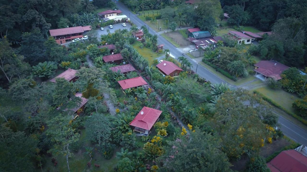 Hotel Rancho Cerro Azul La Fortuna Exterior foto