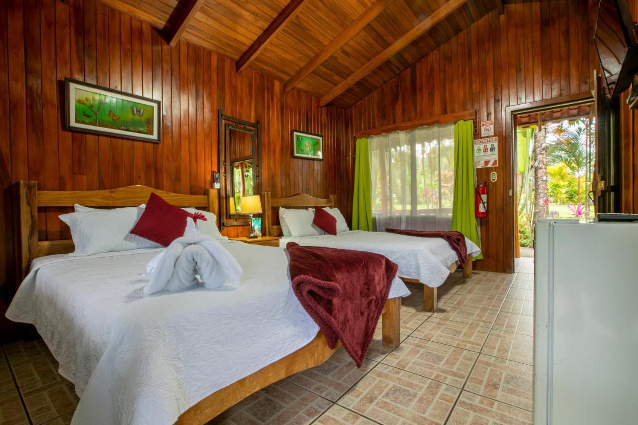 Hotel Rancho Cerro Azul La Fortuna Exterior foto