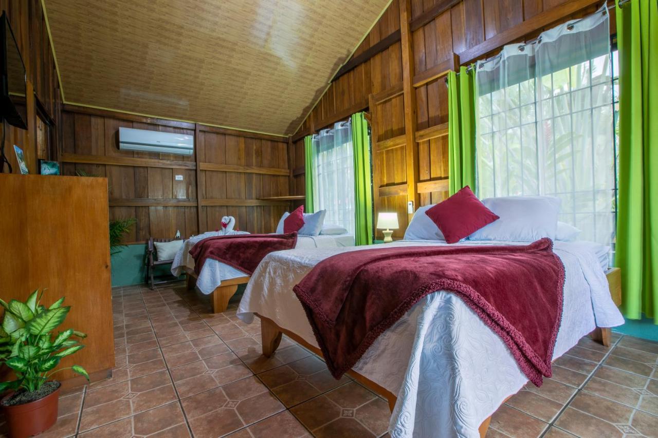 Hotel Rancho Cerro Azul La Fortuna Exterior foto